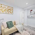 Beautiful 2 Bedroom Apt On Morton St Nw